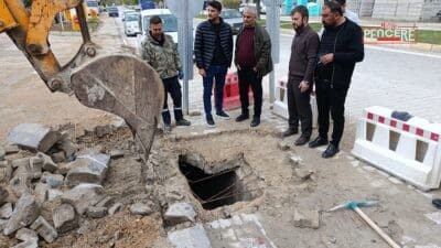 Darende’de D300 Karayolu ve Somuncu Baba Bulvarı’nda yaşanan çökme ve