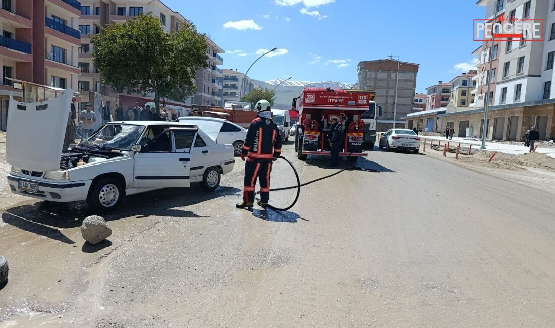 Malatya’nın Battalgazi ilçesinde seyir halindeki bir araçta çıkan yangın, itfaiye