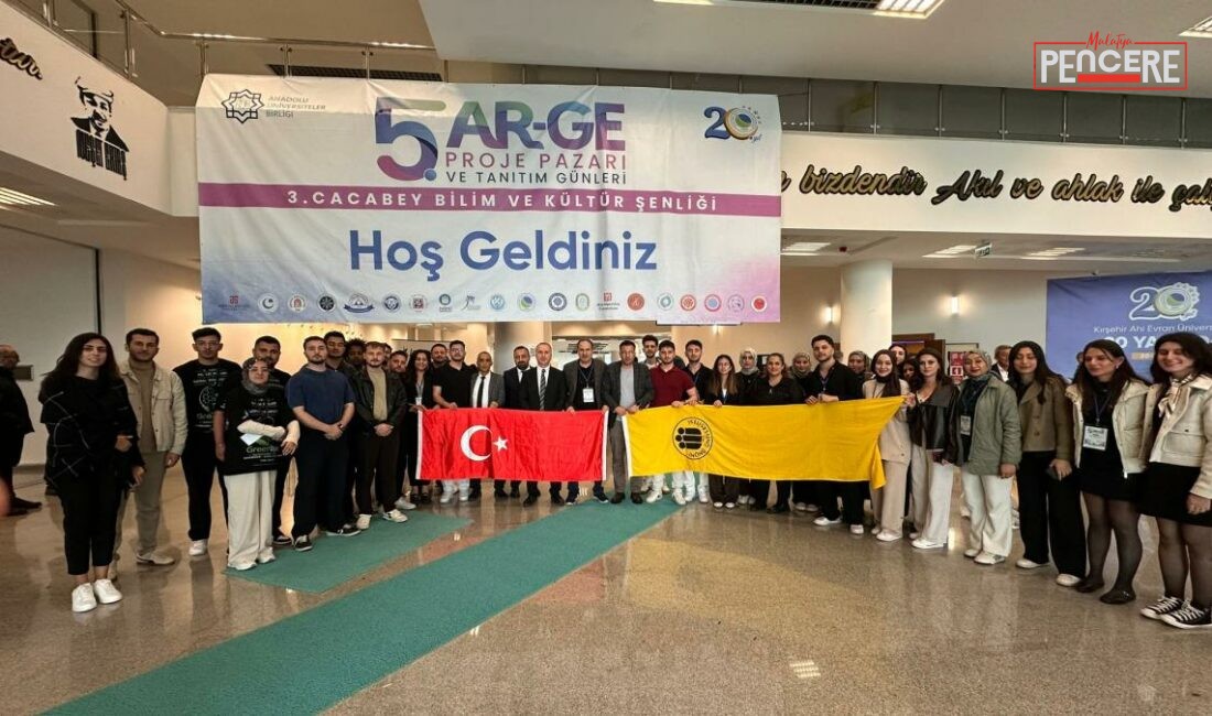İnönü Üniversitesi öğrencileri, Anadolu Üniversiteler Birliği tarafından Kırşehir Ahi Evran
