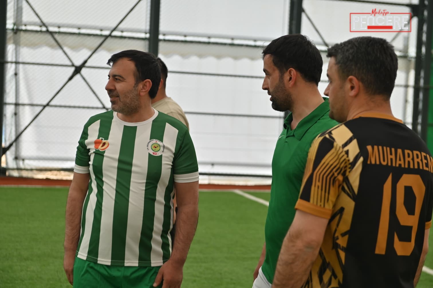 Pütürge Belediyesi tarafından yapımı tamamlanan modern kapalı halı saha, kurumlar