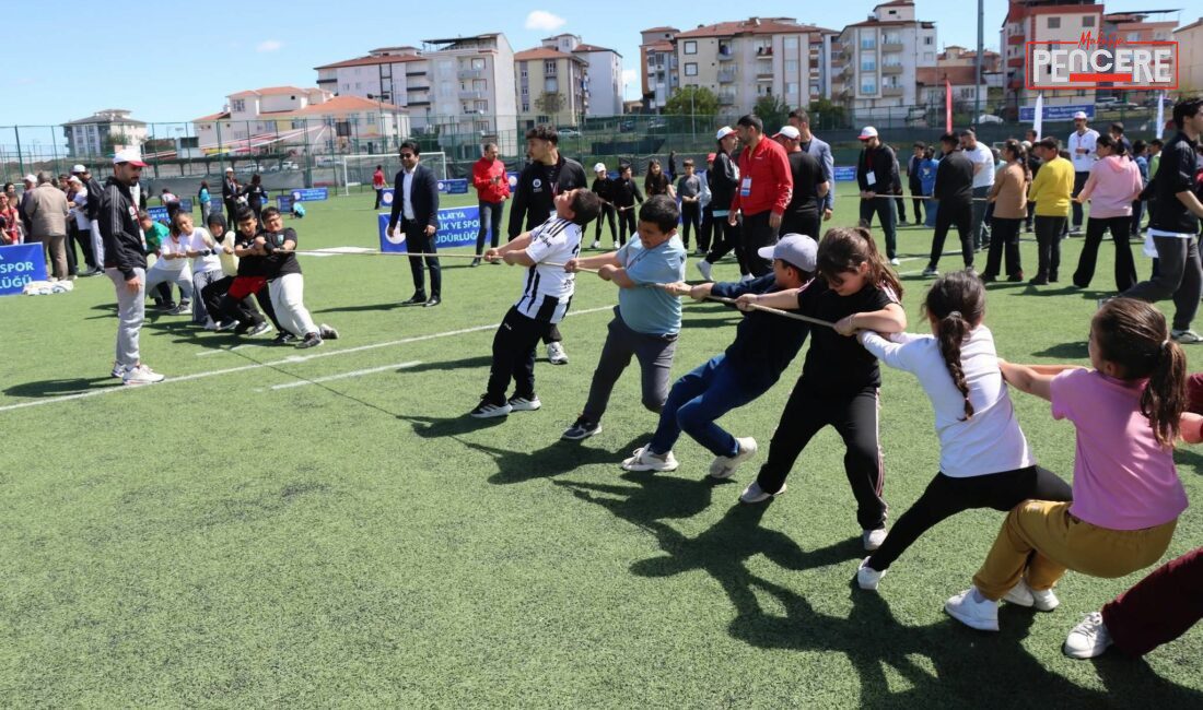 Gençlik ve Spor İl Müdürlüğü koordinasyonunda düzenlenen Geleneksel Çocuk Oyunları