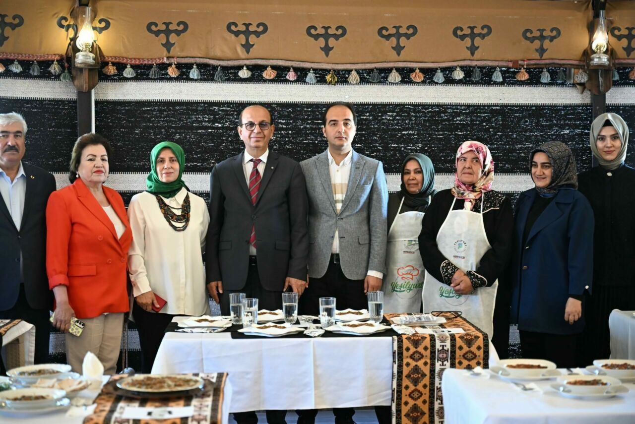 28. Yeşilyurt Kültür, Spor ve Kiraz Festivali kapsamında düzenlenen Coğrafi