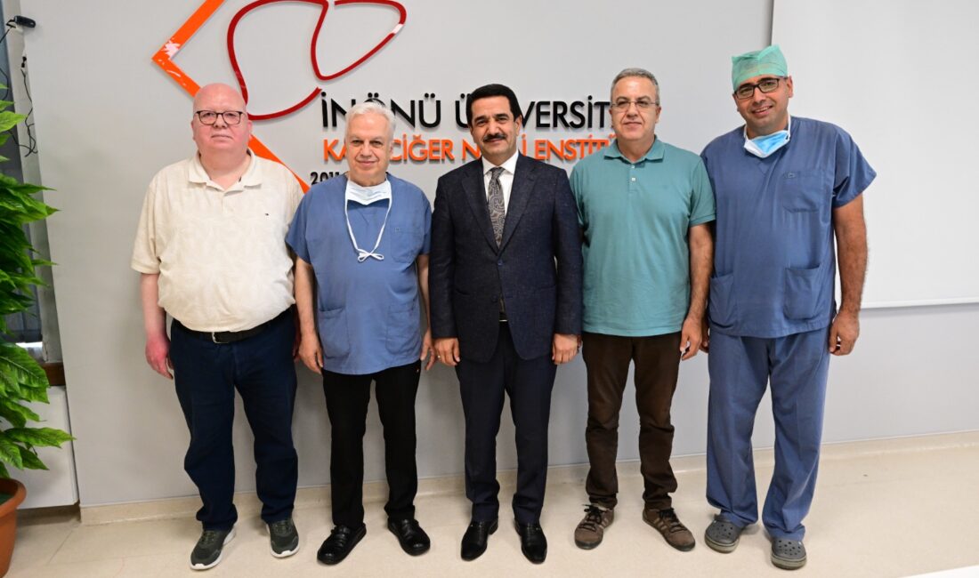 Bayram Taşkın’dan Prof. Dr. Sezai Yılmaz’a Ziyaret: Dünyanın İlk Sekizli Karaciğer Nakline Tebrik Battalgazi Belediye Başkanı Bayram Taşkın, dünyada bir ilke imza atarak