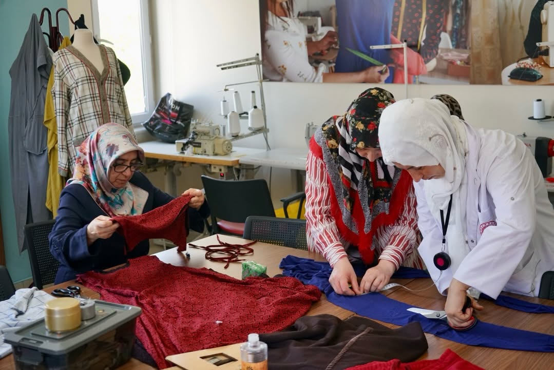 Yeşilyurt Belediyesi tarafından hizmete sunulan Yeşilyurt Mesleki Eğitim ve Yaşam