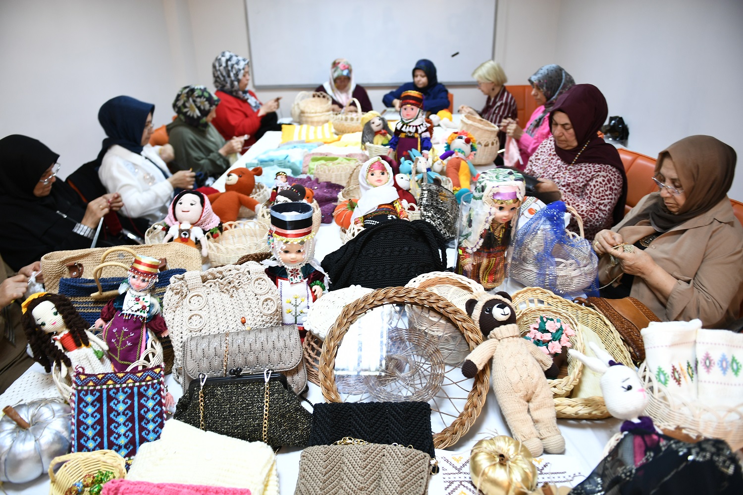 Yeşilyurt Kent Konseyi bünyesinde faaliyet gösteren meslek edindirme ve hobi