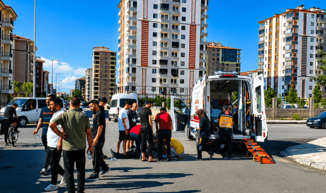 Malatya’da Otomobil ile Motosiklet Çarpıştı: 1 Yaralı Malatya’nın Battalgazi ilçesinde otomobil ile motosikletin çarpışması sonucu meydana gelen