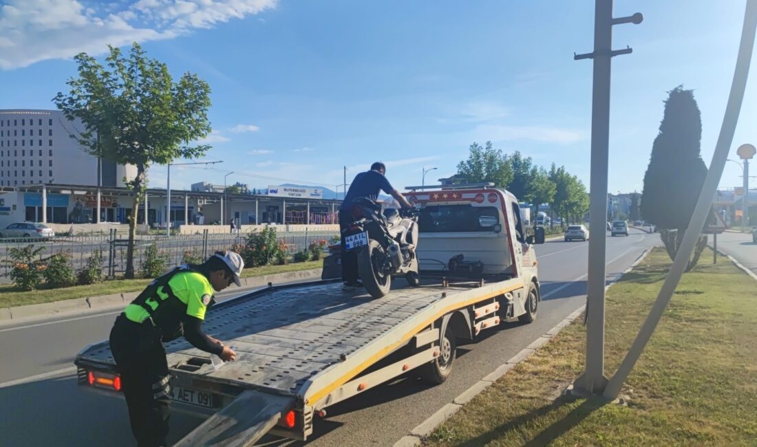 Malatya’da Kahreden Kaza: Şehit Pilot Gökhan Ertan’ın Kardeşi Hayatını Kaybetti Malatya’da kontrolden çıkan motosikletin orta refüje çarpması sonucu meydana gelen