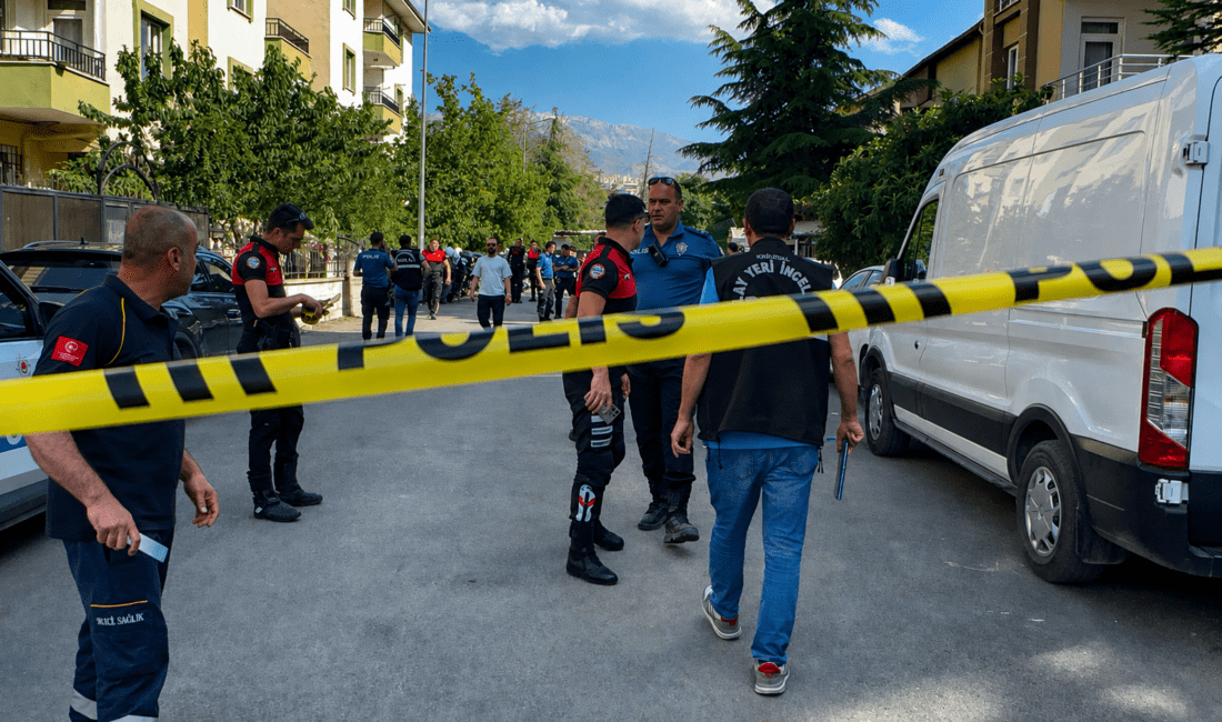 Malatya'nın Yeşilyurt ilçesinde psikiyatri hastası babanın silahlı saldırısına uğrayan aileden
