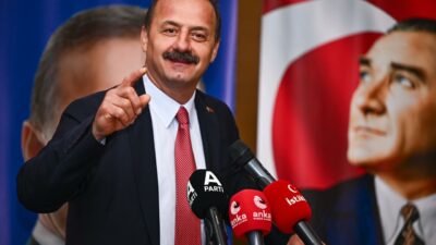 Anahtar Parti Genel Başkanı Yavuz Ağıralioğlu, İstanbul’da düzenlenen "Türkiye’nin Yeni