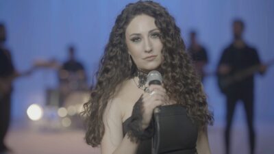 AYŞENUR GÖK’TEN 20 YILLIK DUYGUSAL HİKÂYE: “GÖKYÜZÜM” İLE ESKİ DUYGULAR