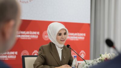 Göktaş’tan Engelli Bireylere Yapay Zeka Desteği Aile ve Sosyal Hizmetler Bakanı Mahinur Özdemir Göktaş, Engelli Hakları