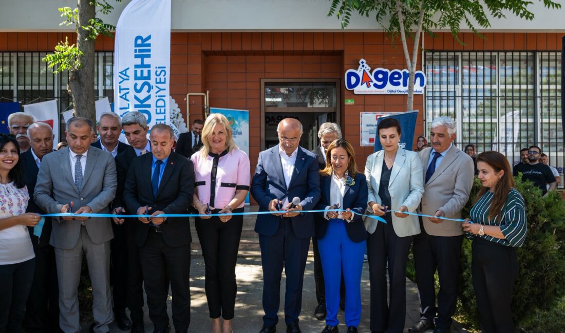 Malatya’da Dijital Gençlik Merkezi Açıldı Malatya Büyükşehir Belediyesi öncülüğünde, Avrupa Birliği finansmanı ve uluslararası iş