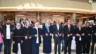 Kadınlar ve Engelliler Eserlerini Sergiledi Malatya Büyükşehir Belediyesi tarafından düzenlenen yıl sonu sergisinde, Kadın Kültür-Sanat,