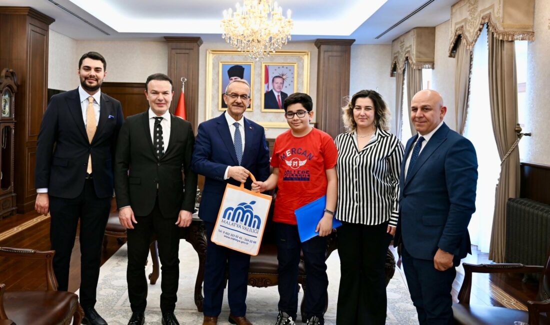 Uluslararası Coding Olympiad Arena Battles yarışmasında dünya birincisi olan Mercan