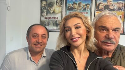 Usta sanatçı Halil Ergün ile genç oyuncu Didem Aksu, Taş