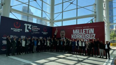 BBP 13. Olağan Büyük Kurultayı Gerçekleşti: Mustafa Destici Yeniden Genel Başkan Seçildi Büyük Birlik Partisi’nin (BBP) Ankara ATO Congresium’da düzenlenen 13. Olağan