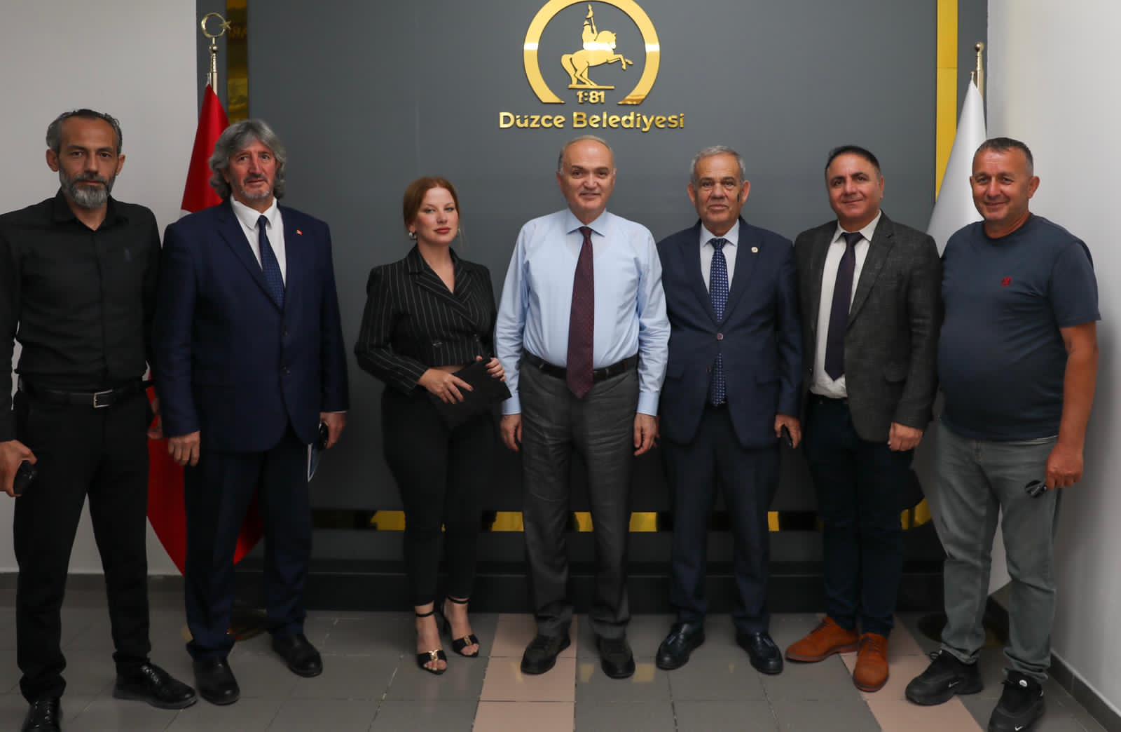 Türkiye Gazeteciler Federasyonu (TGF) heyeti, Düzce'de Vali Mehmet Makas ve