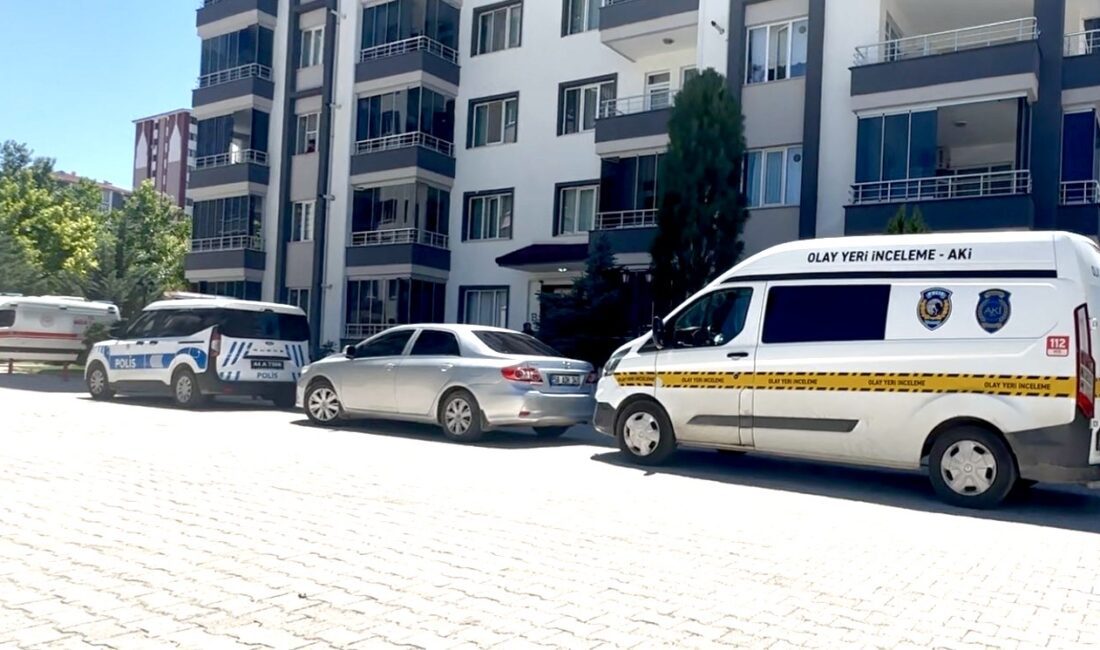Malatya'nın Yeşilyurt ilçesinde yaşanan aile içi tartışmanın ardından bir kişi