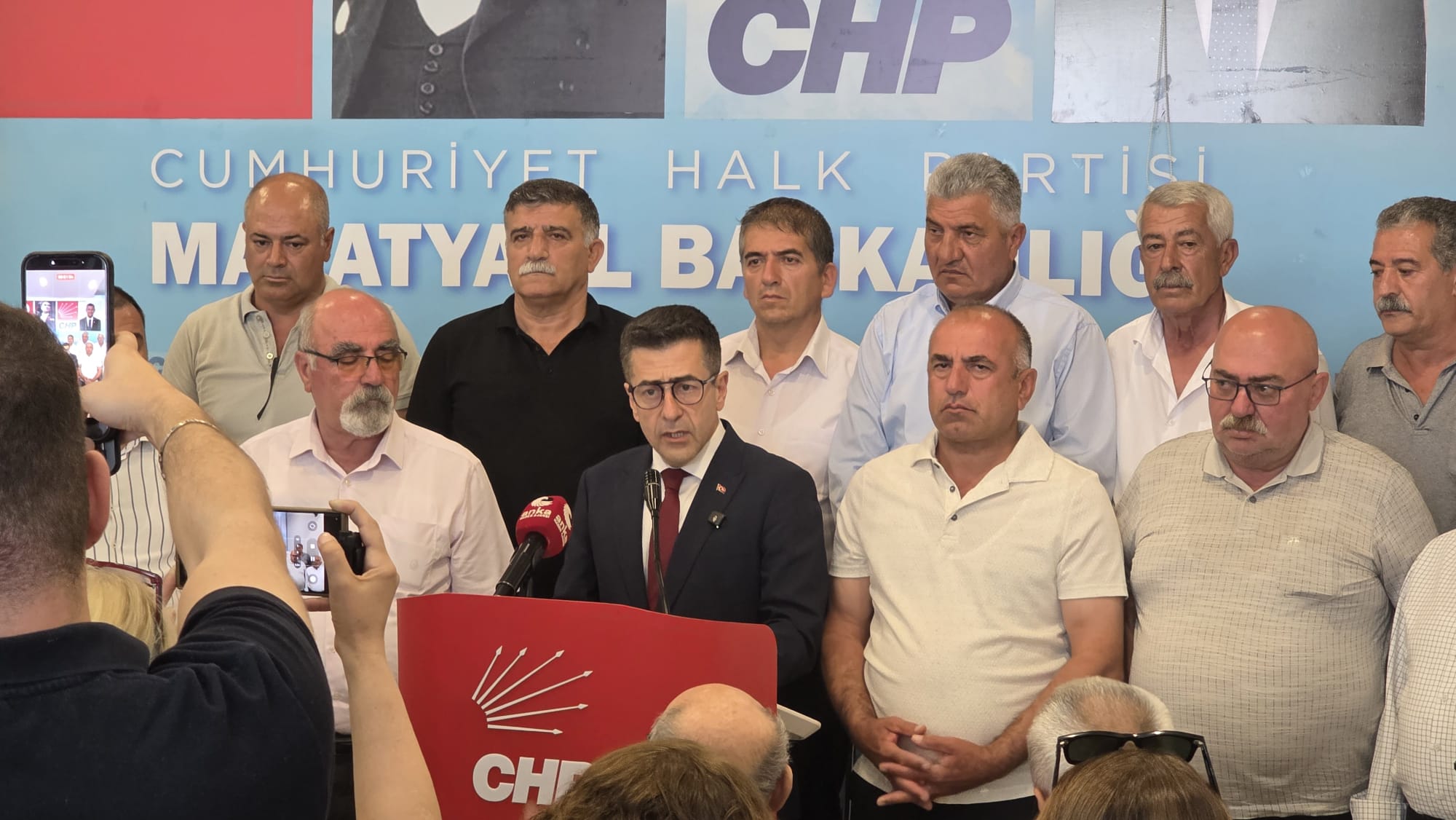 CHP Malatya'da 13 ilçe başkanından kurultay ve butlan tartışmalarına sert