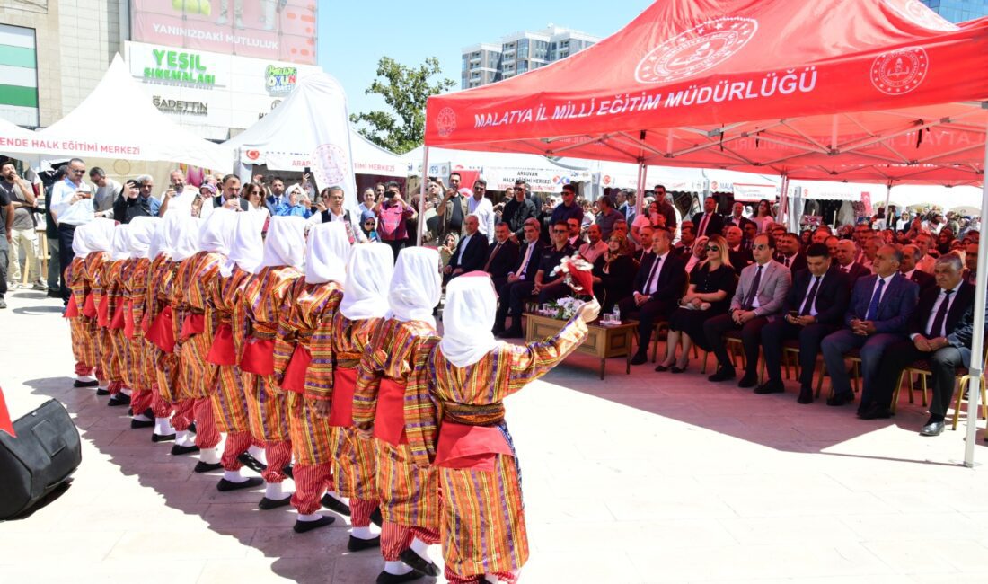 Malatya’da Hayat Boyu Öğrenme Haftası kapsamında düzenlenen şenliklerde, yıl boyunca