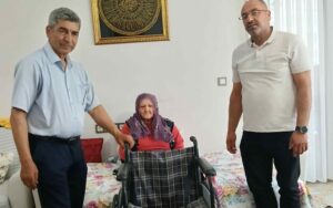 Malatya’da ihtiyaç sahibi yaşlı bir vatandaşın tekerlekli sandalye talebi, mahalle