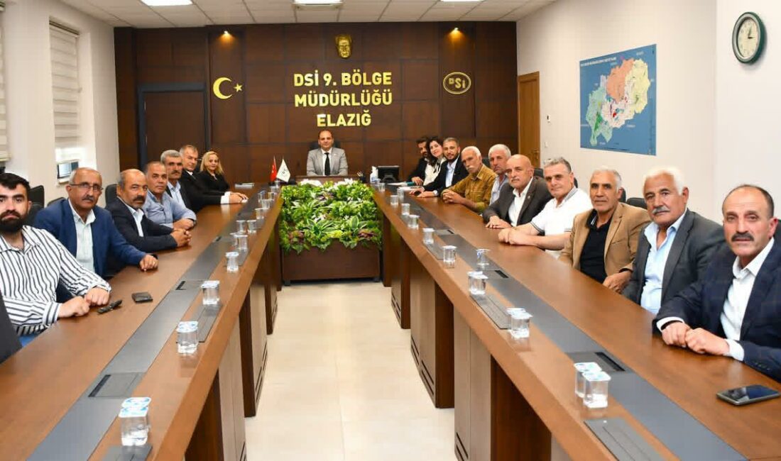 Battalgazi ilçesindeki mahalle muhtarlarından oluşan heyet, DSİ 9. Bölge Müdürü