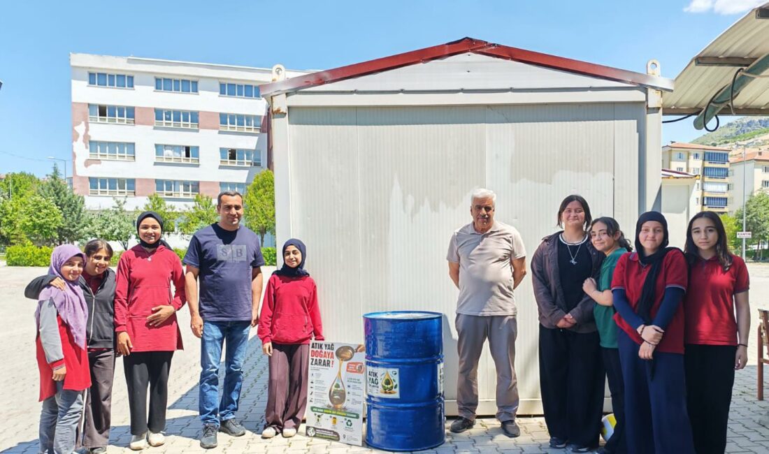 Malatya’da Öğrencilerden Çevreye Örnek Proje Malatya Hacı Avni Kız Anadolu İmam Hatip Lisesi’nde kurulan Atık