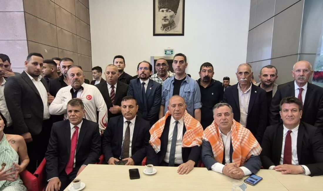 CHP’nin Ankara’daki Grup Toplantısına Malatya’dan Yoğun Katılım Cumhuriyet Halk Partisi’nin Ankara’da gerçekleştireceği grup toplantısına katılmak üzere Malatya’dan