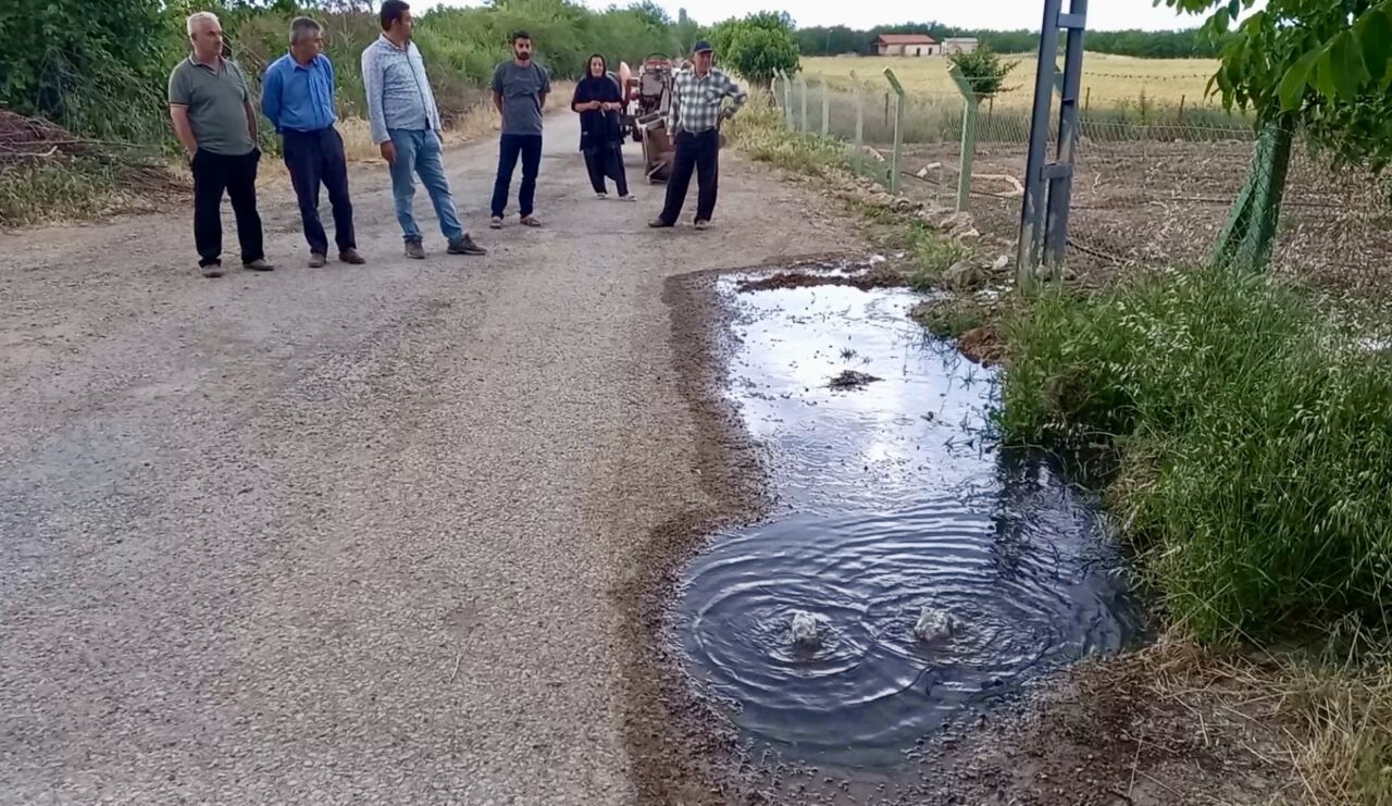 Malatya’nın Yeşilyurt ilçesine bağlı Dilek Mahallesi’nde vatandaşlar, yıllardır çözülemediğini öne