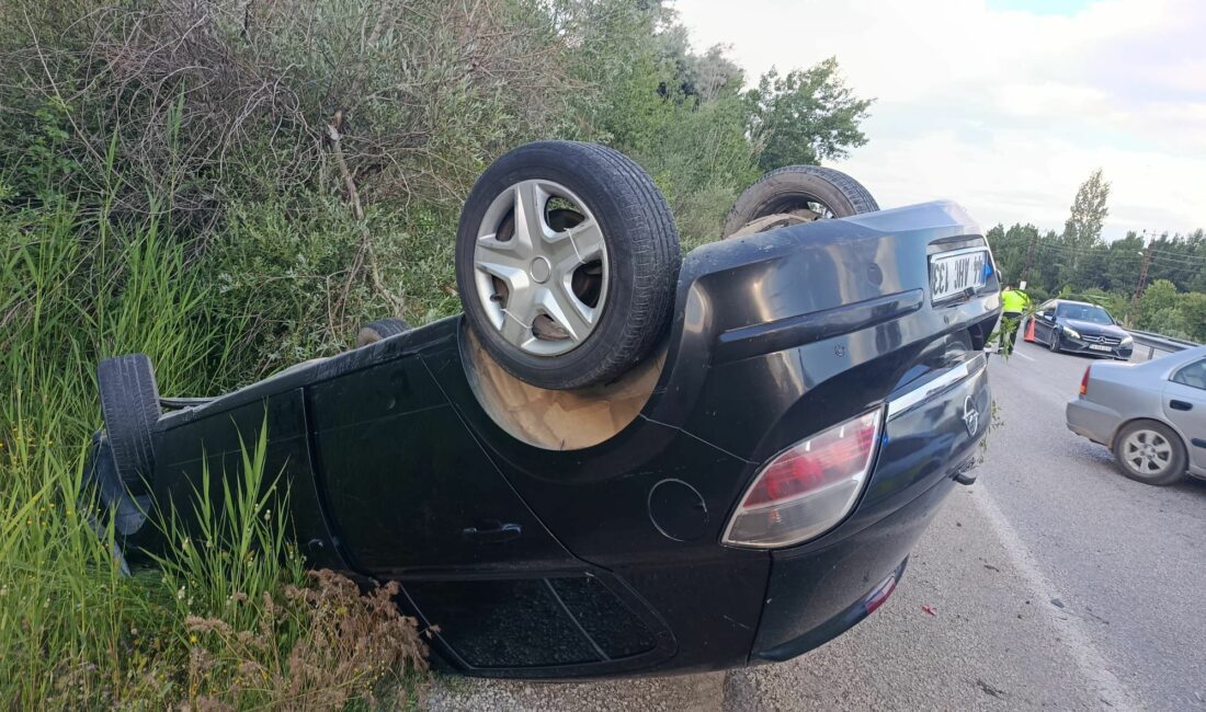 Malatya’nın Doğanşehir ilçesine bağlı Sürgü Mahallesi’nde kontrolden çıkarak devrilen otomobilin