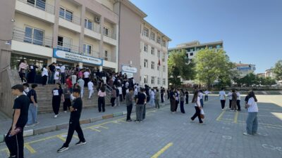 10 Bin 109 Öğrenci LGS Heyecanı Yaşıyor Malatya’da Liselere Geçiş Sınavı’na (LGS) giren 10 bin 109 öğrenci