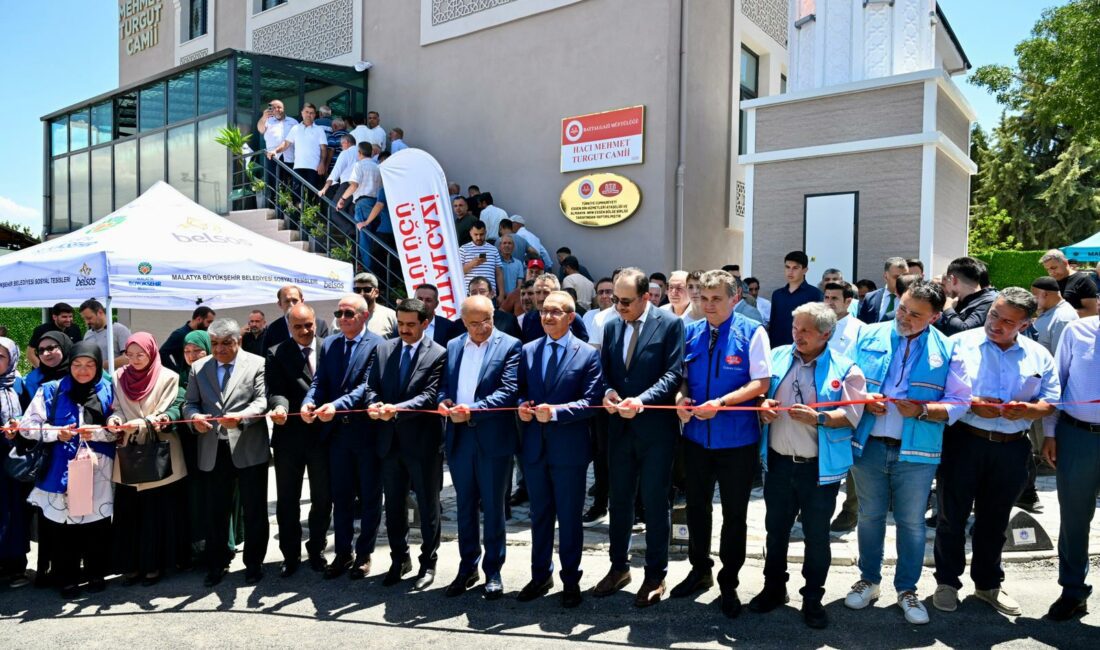 Orduzu’da Yeniden Yükselen Cami İbadete Açıldı Malatya’nın Battalgazi ilçesine bağlı Orduzu Mahallesi’nde yapımı tamamlanan cami, düzenlenen