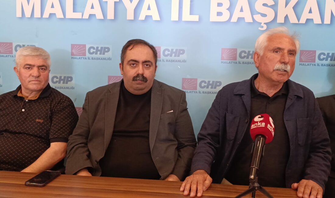 CHP Malatya İl Başkanlığı binasında sürdürülen Demokrasi Nöbeti’ne Atatürkçü Düşünce