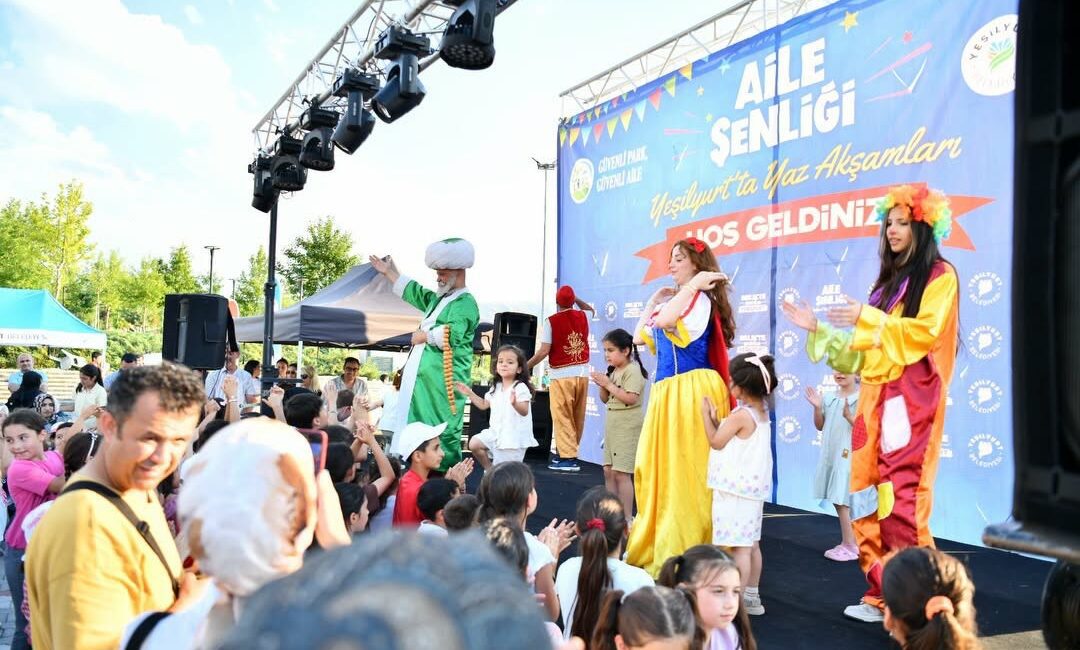 Yeşilyurt Belediyesi tarafından düzenlenen Yaz Akşamları Etkinlikleri, Beylerderesi Şehir Parkı’nda