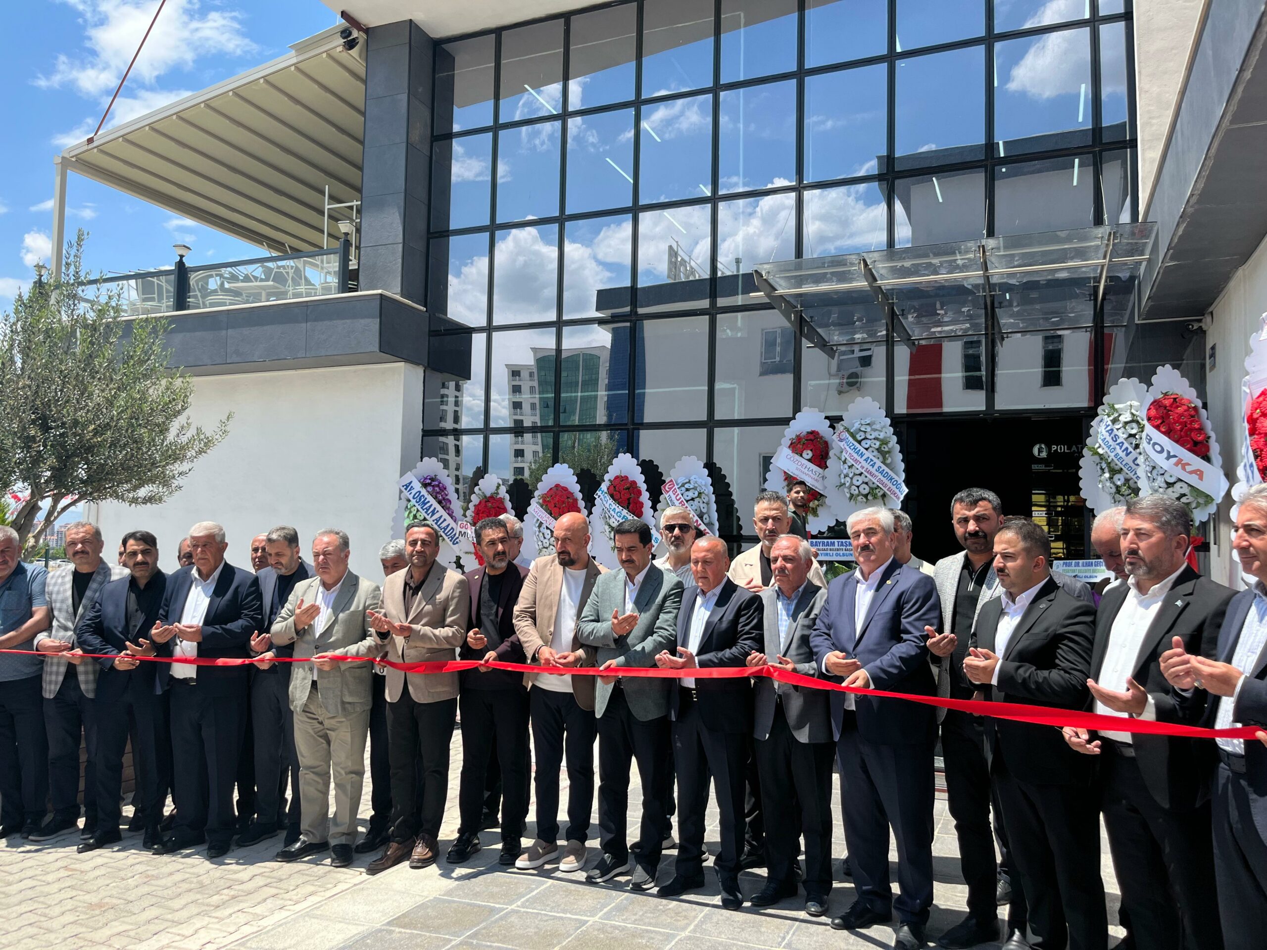 Malatya'da iş dünyasına ve vatandaşlara hukuki destek sunacak olan Kiras