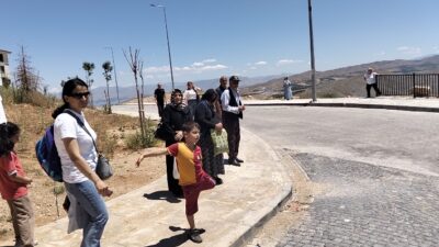 Malatya Bahçebaşı TOKİ’de Ulaşım İsyanı: MOTAŞ Otobüsleri Vatandaşı Çileden Çıkardı! Malatya’da yeni yerleşim yeri olan Bahçebaşı TOKİ konutlarında toplu taşıma