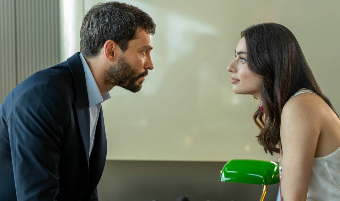Show TV’nin yeni yaz dizisi Muhtemel Aşk ekran yolculuğuna başladı.