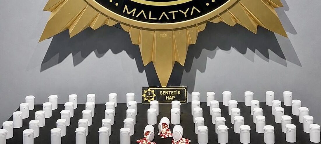 Malatya'da polis ekiplerinin düzenlediği uyuşturucu operasyonunda 3 bin 892 adet