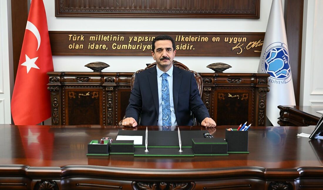 Battalgazi Belediye Başkanı Bayram Taşkın’dan 15 Temmuz Mesajı Battalgazi Belediye Başkanı Bayram Taşkın, 15 Temmuz Demokrasi ve Millî