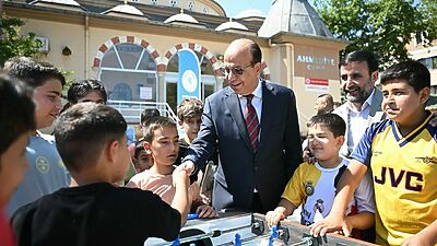 Yeşilyurt Belediye Başkanı Prof. Dr. İlhan Geçit, Ahmediye Camii’nde Süren