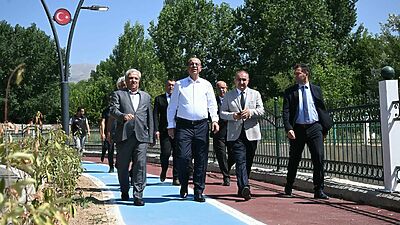 Yeşilyurt Belediyesi'nin 360 milyon TL bütçeli vizyon projelerinden Beylerderesi Yaşam