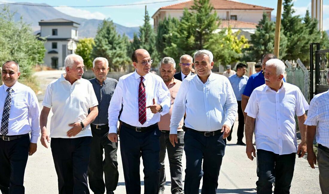 Yeşilyurt Belediye Başkanı Prof. Dr. İlhan Geçit, Kuyulu Mahallesi'nde devam