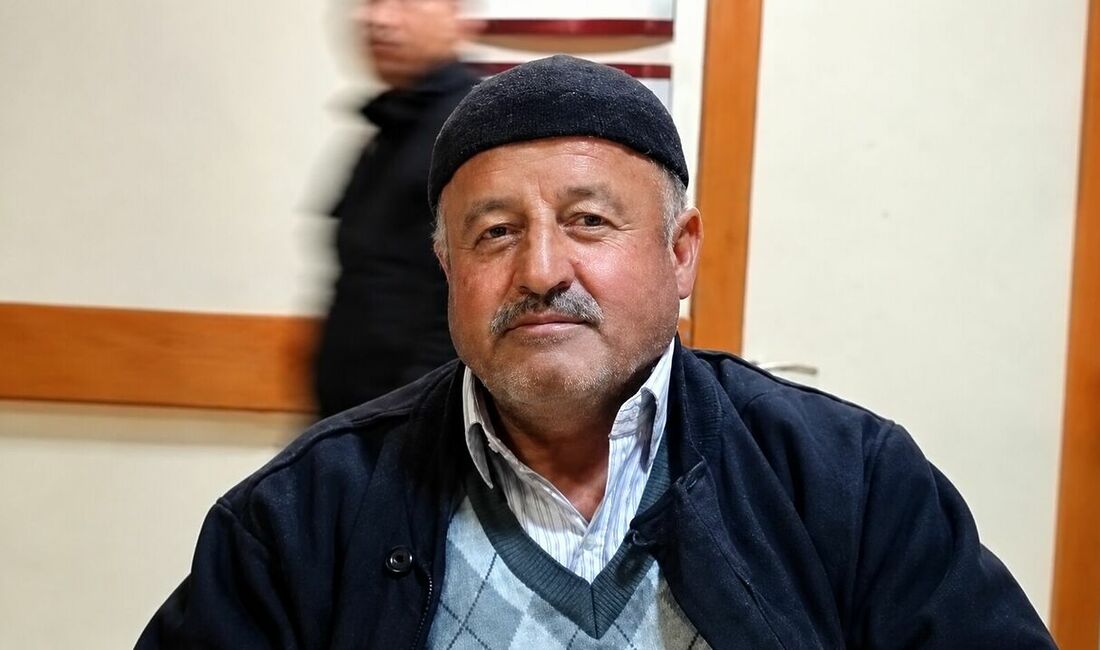 Malatya Darende’de Traktör Kazası! Hamit Yıldız Yaşamını Yitirdi Malatya'nın Darende ilçesi Büvelek Mezrası'nda traktörüyle tarlasını süren 62 yaşındaki
