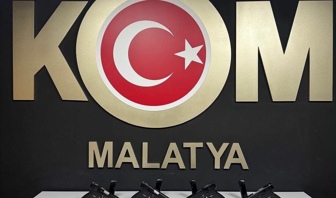 Malatya’da Silah Operasyonu: 7 Şüpheli Yakalandı Malatya İl Emniyet Müdürlüğü ekiplerinin kent genelinde gerçekleştirdiği operasyonlarda, ruhsatsız
