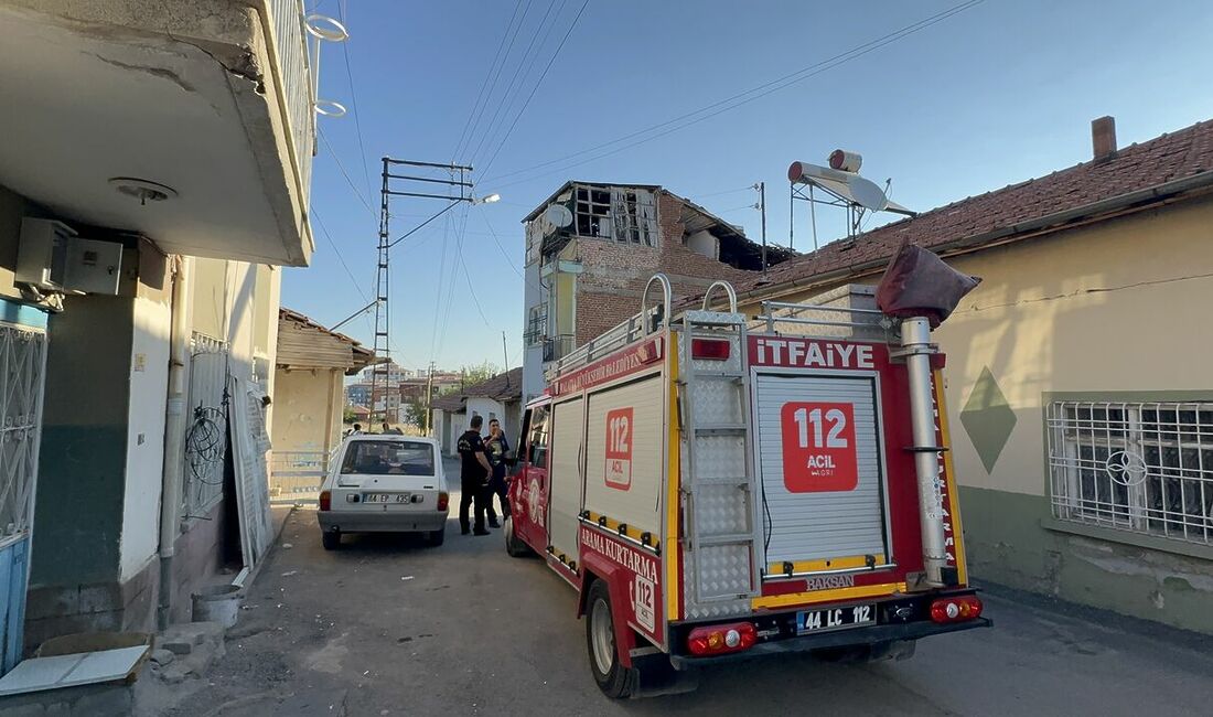Malatya Battalgazi merkezli 5.0 büyüklüğündeki depremin ardından saha çalışmaları başladı.