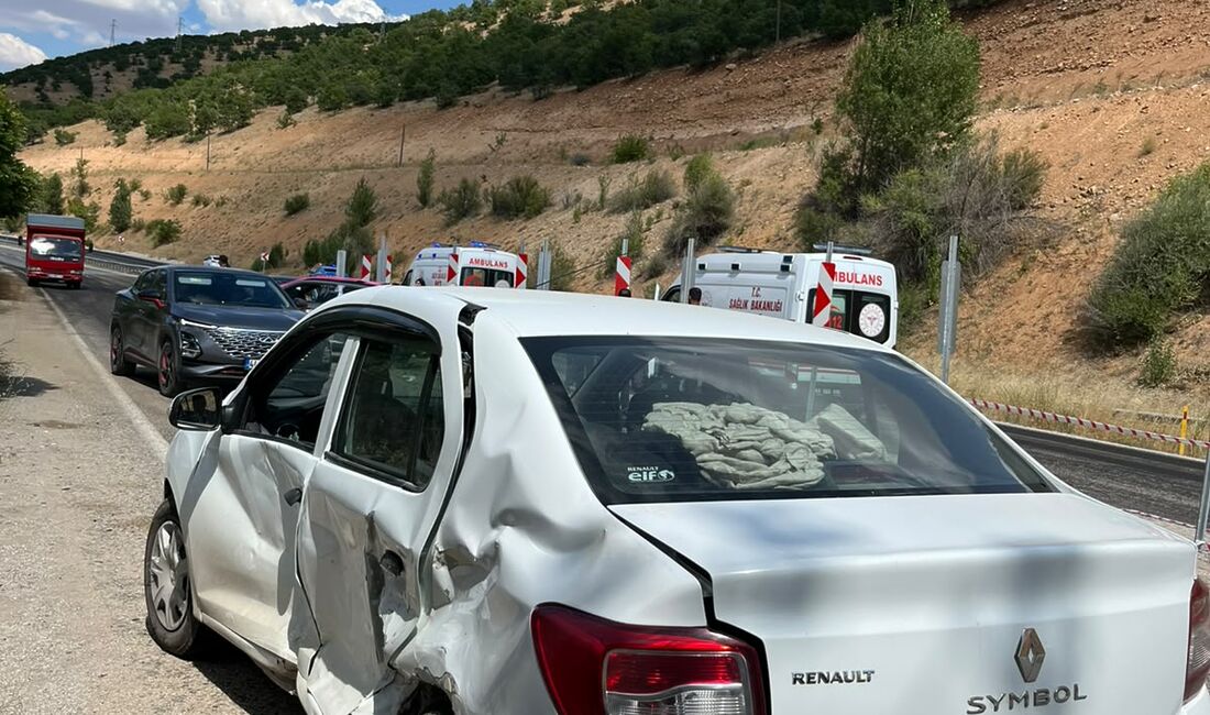Malatya’nın Doğanşehir ilçesinde düğün konvoyunda yer alan 4 aracın karıştığı