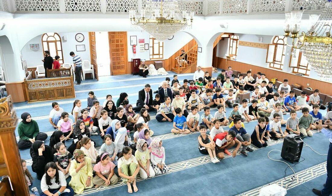 Yeşilyurt’ta Kur’an Kursu Öğrencilerine İklim Değişikliği ve Sıfır Atık Eğitimi Yeşilyurt Belediyesi, çevre bilincini küçük yaşlarda kazandırmak amacıyla yürüttüğü iklim
