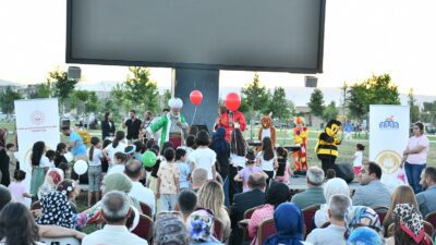 Yeşilyurt Belediyesi ile Yeşilyurt Kent Konseyi'nin "Koruyucu Aile Günü" kapsamında