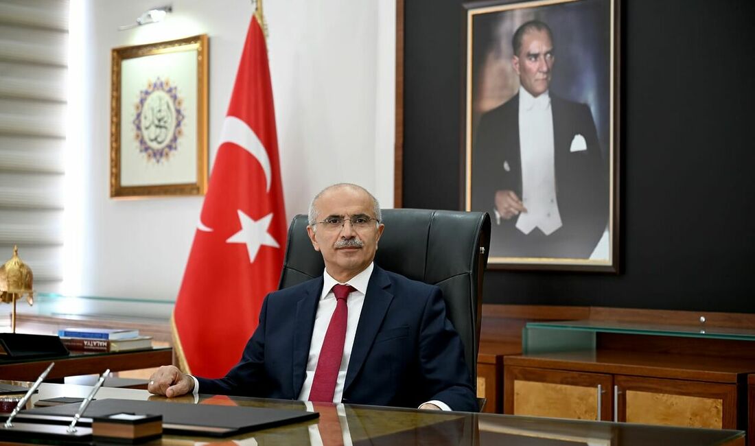 Malatya Büyükşehir Belediye Başkanı Sami Er, 15 Temmuz Demokrasi ve