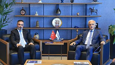 ULUSDER Başkanı Özcan Polat, DEİK Başkanı Nail Olpak'ı ziyaret ederek